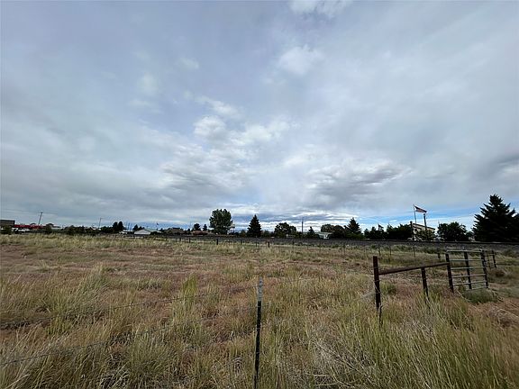 5th image of 804 N Rife St