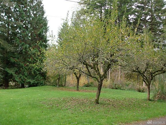 2nd image of 36105 108th Avenue Ct E