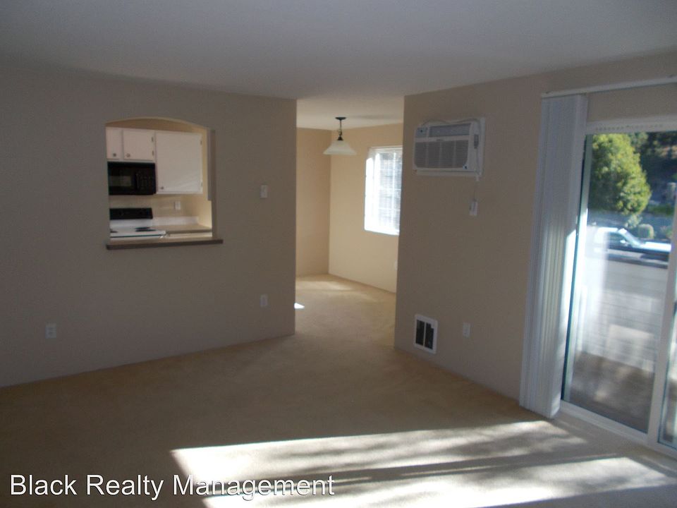 1st image of 2415 N Cherry St APT 3