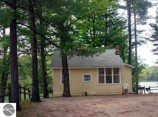 2360 Barbeau Dr, Traverse City, MI 49686