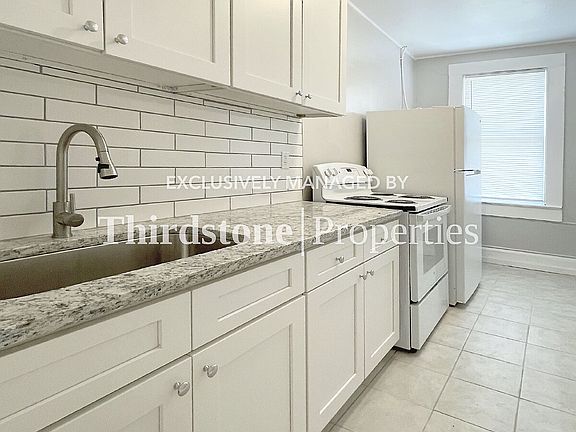 2nd image of 82 W 32nd St #8