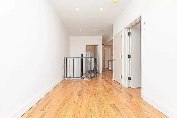 Rented by TorsX Inc | media 7