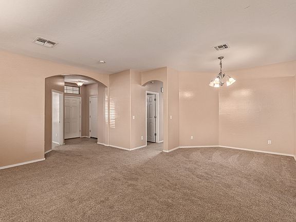 4th image of 2317 S 88th Dr
