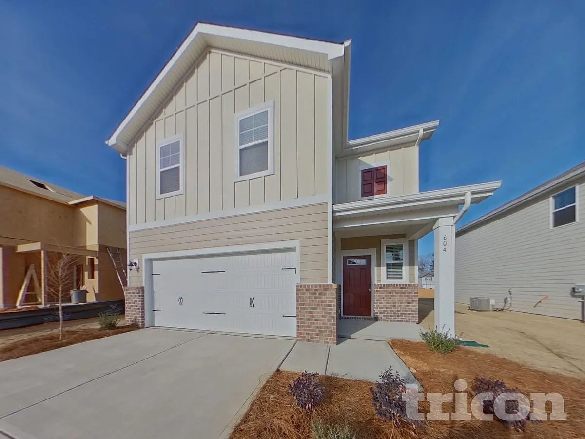 Building Photo - 604 Mountain View Dr