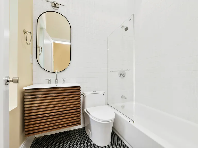 184 Paris St #3 — Photo 13