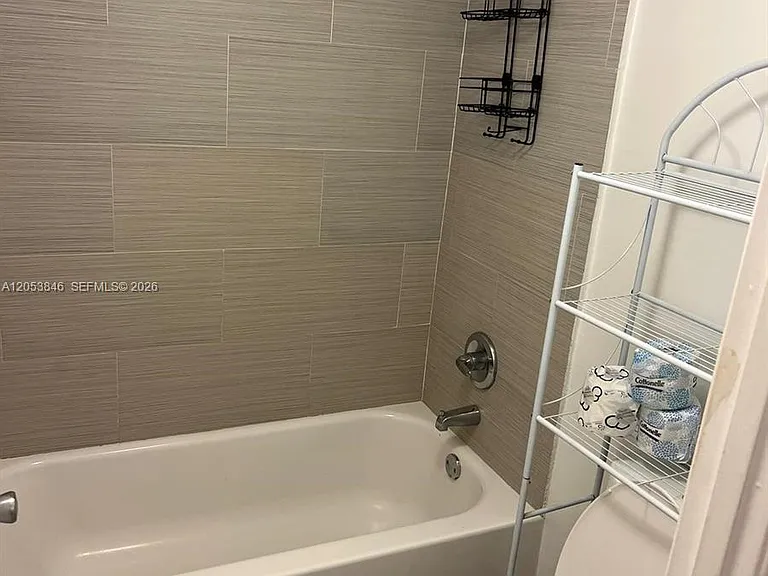 18061 Biscayne Blvd #1902 — Photo 5