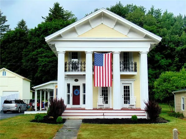3727 S Main St, Marion, NY 14505
