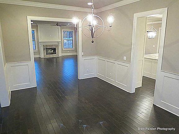 5th image of 55 Buckingham Dr