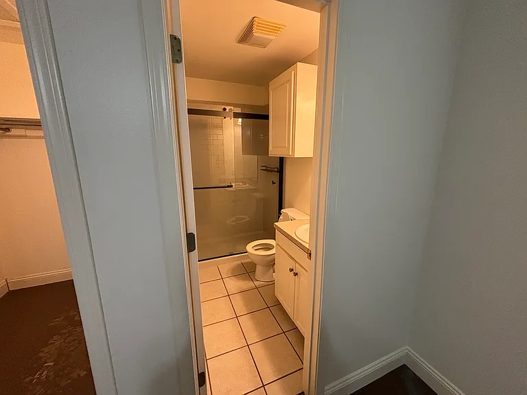 907 Arnold St — Photo 14