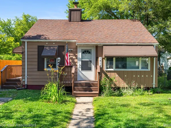 1813 Jenks St, Port Huron, MI 48060