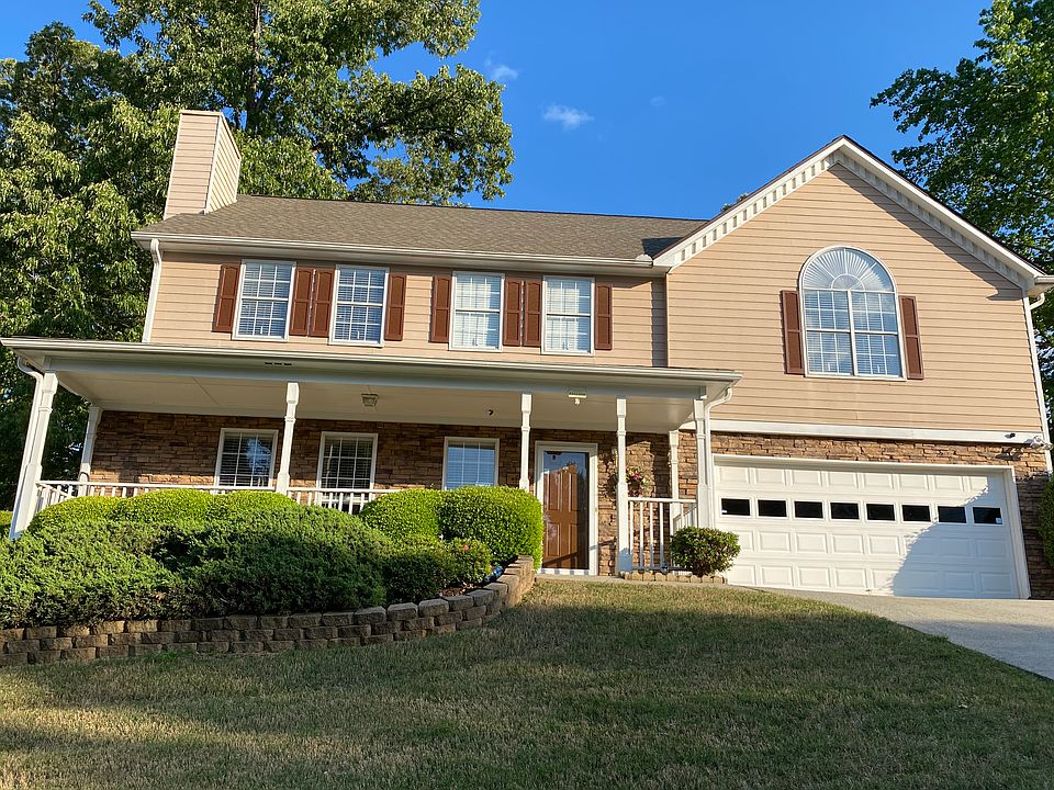 1st image of 150 Oak Vista Ct