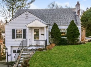 15 Wilmont Ave, White Plains, NY 10605