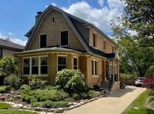 584 S Arlington Ave, Elmhurst, IL