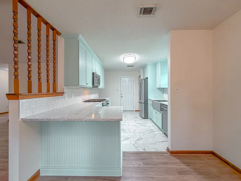 776 Lupine Ln — Photo 14