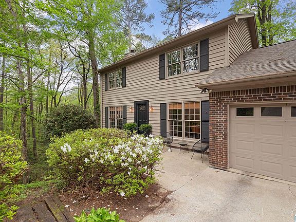 2nd image of 2000 Ridgetop Ct