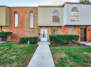 1504 Silverpines Rd #1, Houston, TX 77062