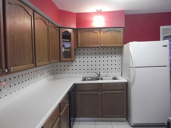 2nd image of 2420 Maine Ave