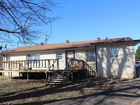 3rd image of 309 Terrace Pl