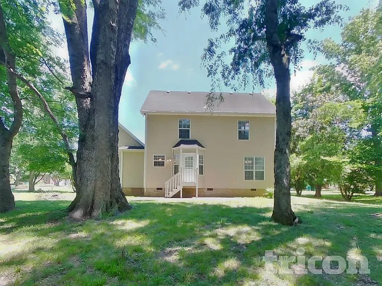 2863 Iroquois Dr — Photo 17