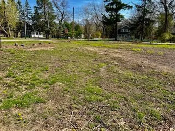 2249 Buffalo St, White Bear Township, MN 55110