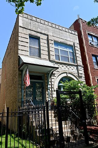 1st image of 930 W Newport Ave #1