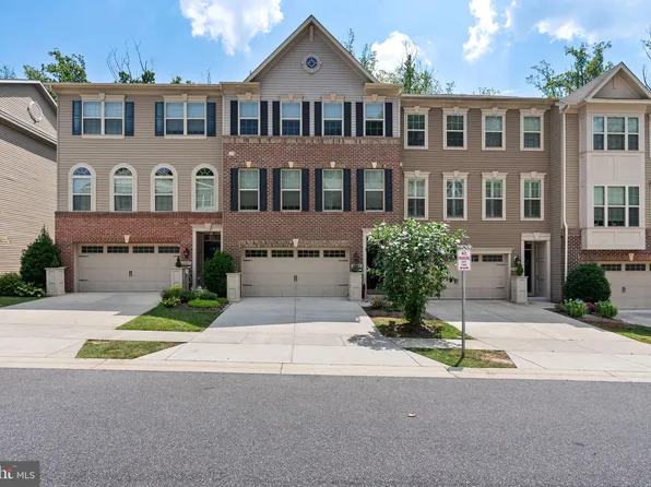 2413 Macmullen Dr, Gambrills, MD 21054