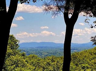 1480 Locust Grove Rd, Hendersonville, NC 28792