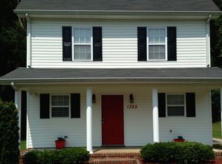 1325 Cushing St, Greensboro, NC 27405