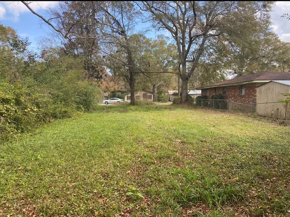1203 Penton St, Hattiesburg, MS 39401