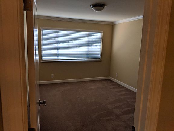 5th image of 3229 Glendora Dr APT 6
