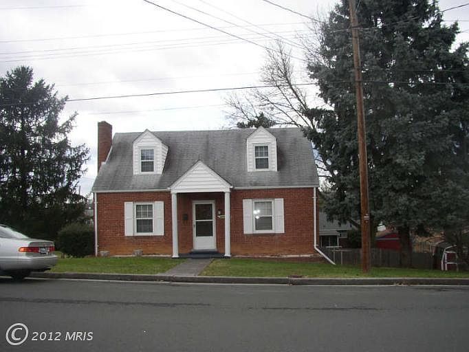1st image of 204 Polk Ave