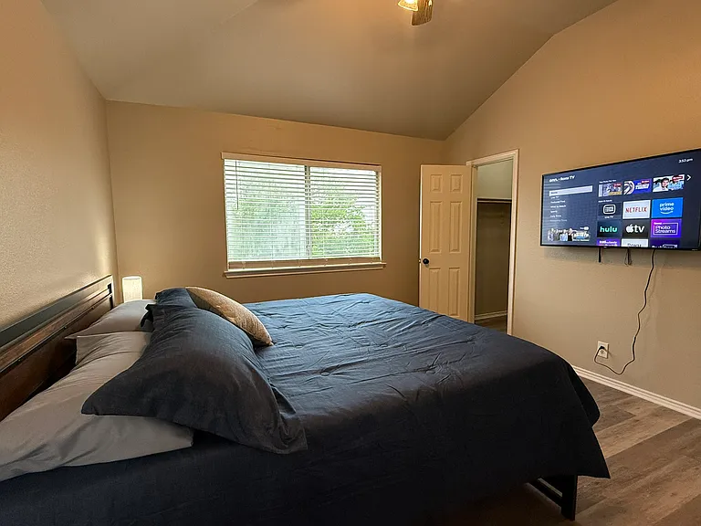 809 Almadin — Photo 11