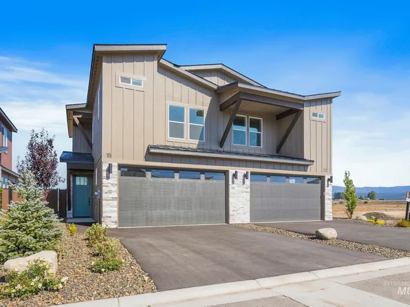 22 Bridger St, Cascade, ID 83611