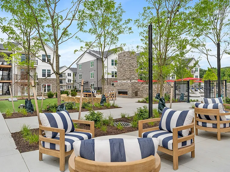 Harrison Landing Apartments — Photo 39