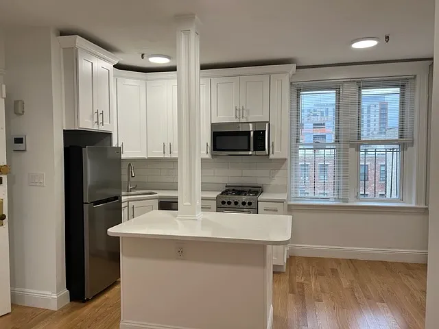 151 Park Dr #5