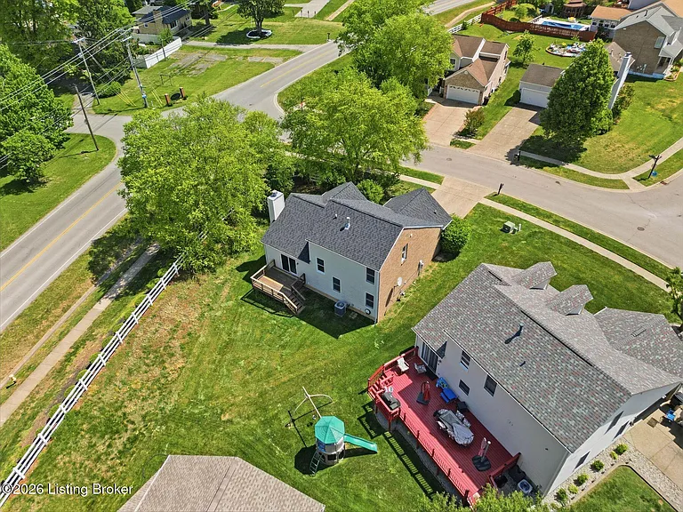 4029 Orchard Lake Dr — Photo 42