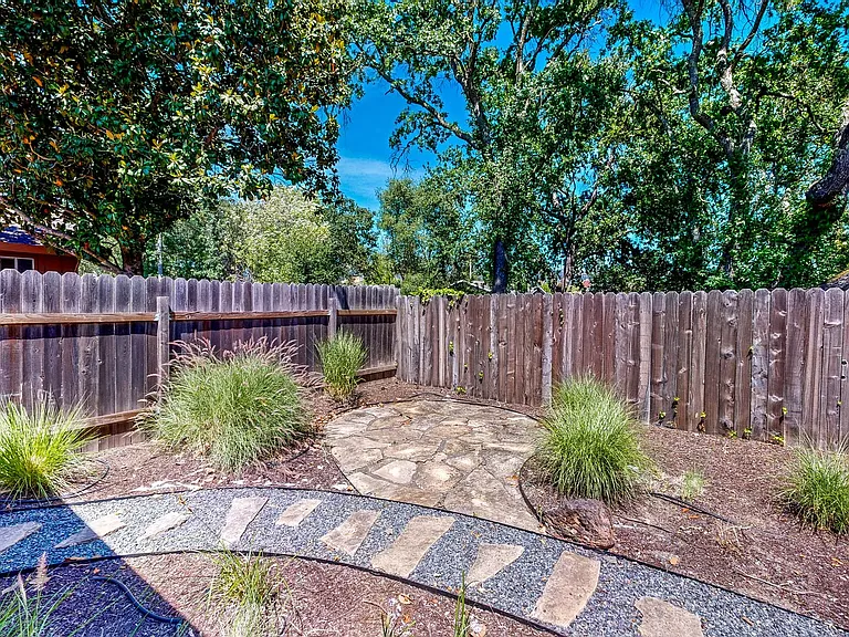 2146 Rivera Dr — Photo 58