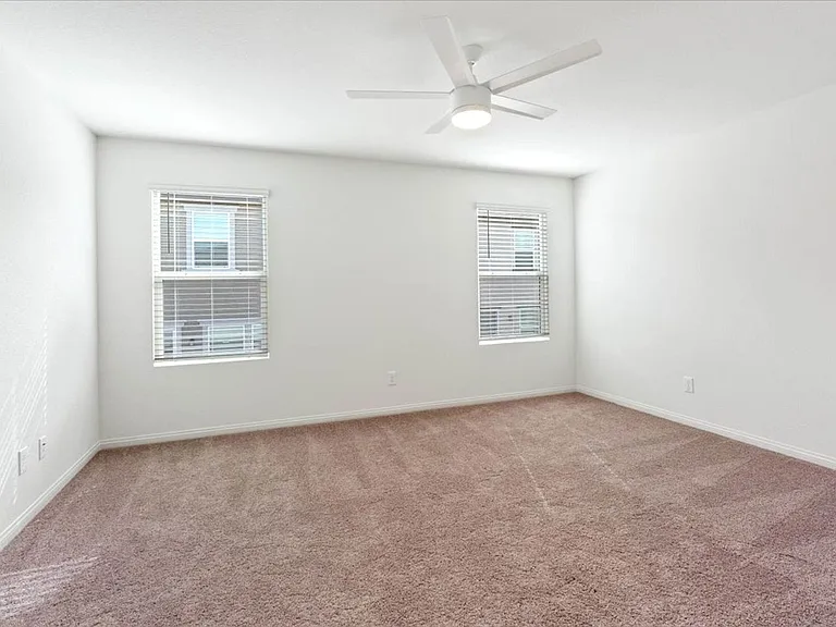 9115 Vesey Ave — Photo 36