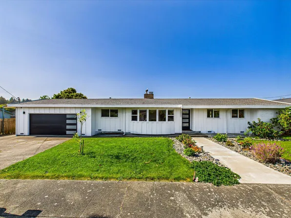 1904 Pickett Rd, McKinleyville, CA 95519