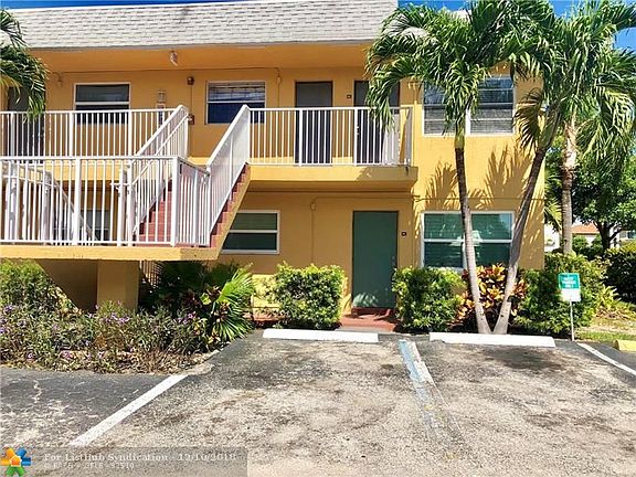 2nd image of 4061 N Dixie Hwy APT 19