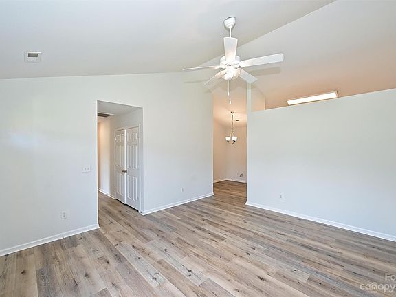 4th image of 5413 Morning Breeze Ln