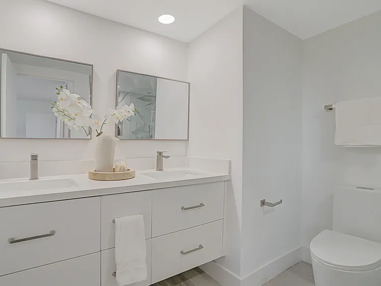 354 Chilean Ave #4D — Photo 13
