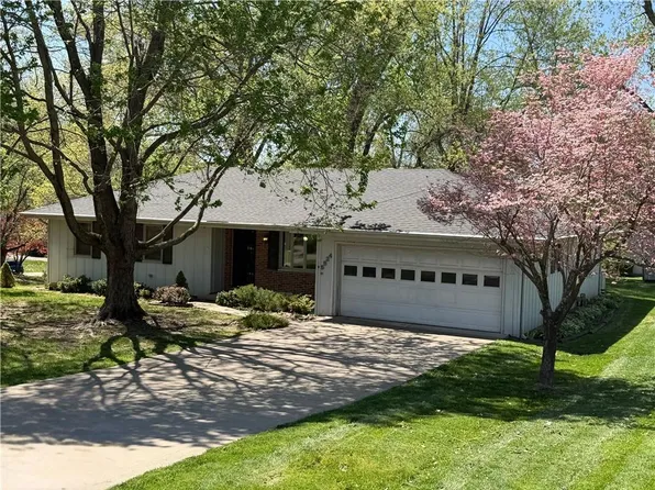 5524 S 39th Ter, Saint Joseph, MO 64503