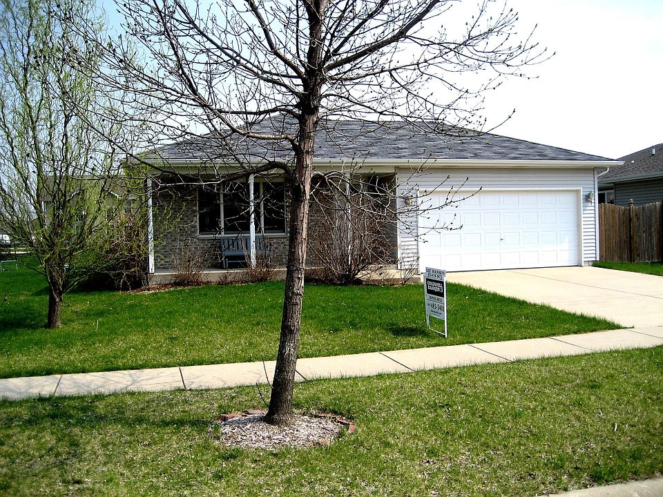 1st image of 15624 W Donegal Dr