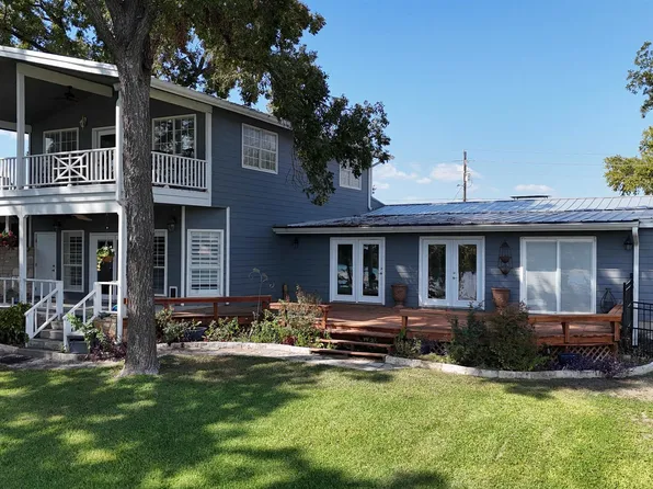 1912 Bluebonnet Lane, Kingsland, TX 78639