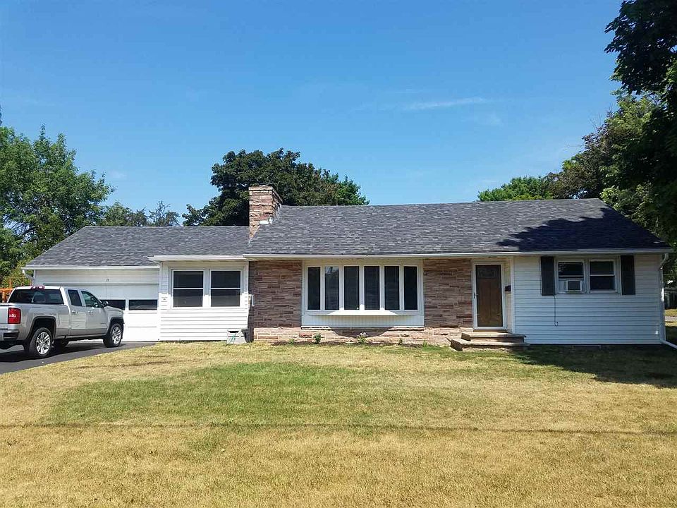 1st image of 18 Westwood Dr