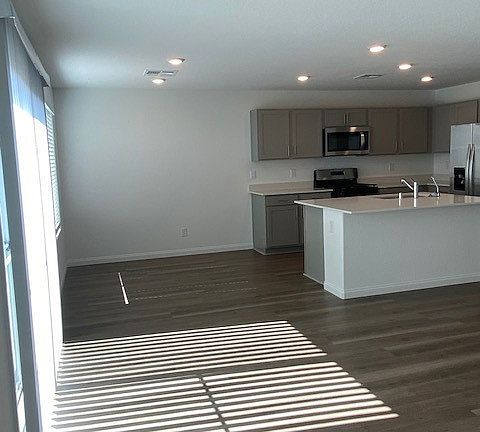 3rd image of 10370 Ricordi St