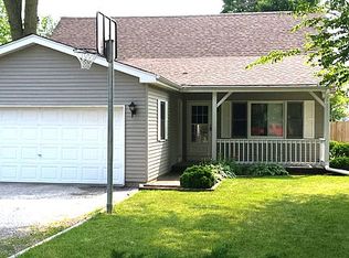 309 W Riverside Dr, LAKEMOOR, IL 60051