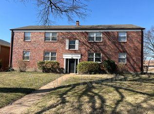 8115 Whitburn Dr APT 1W, Saint Louis, MO 63105