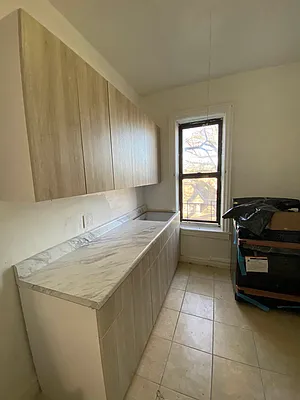 Rented by City Prime Commercial Realty  | media 5